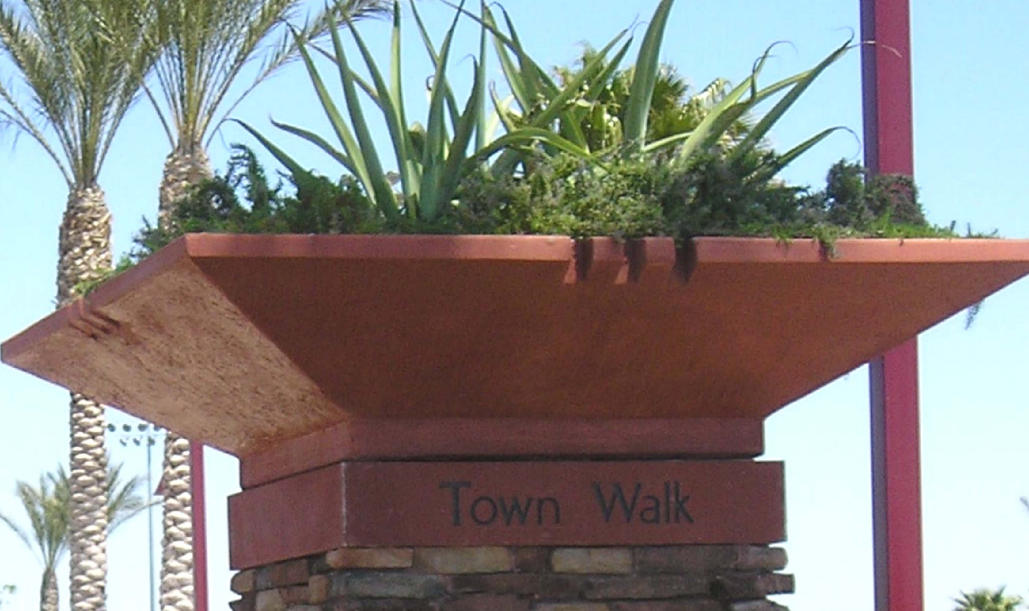 Summerlin Urn